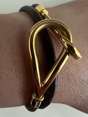 Authentic Hermes Gold-Tone Hook Bracelet with double loop Brown Leather